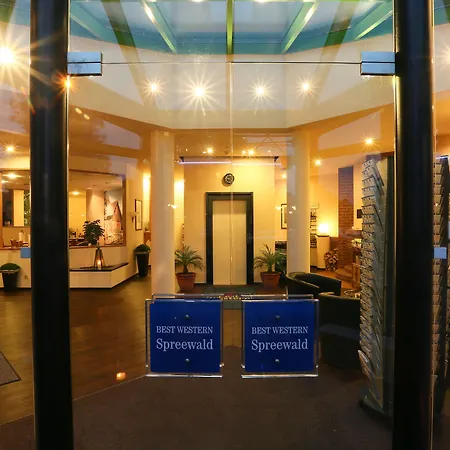 ベスト ウェスタン シュプレーヴァルト リュベナウ